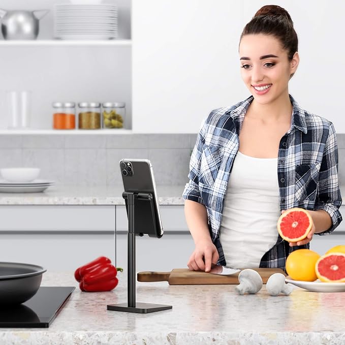 OMOTON Cell Phone Stand, Adjustable Angle Height Desk Phone Dock Holder for iPhone Air /17/17 Pro/XS Max/XR, Samsung Galaxy S20 / S10 / S9 / S8 and Other Phones (3.5-7.0-Inch), Black