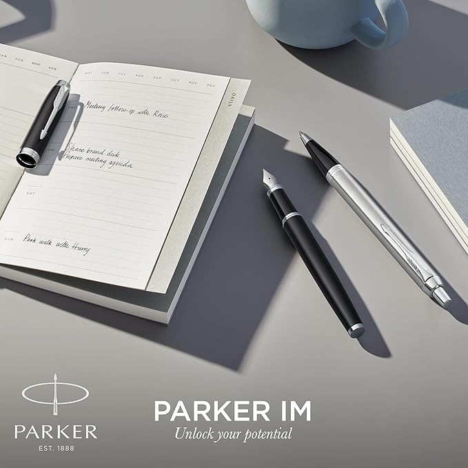 Parker IM Rollerball Pen, Fine Point, Matte Black with Black Trim, Black Ink Refill, Gift Box – Ideal for Smooth Writing, Students & Professionals