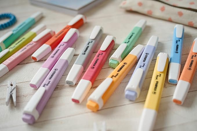 STABILO Highlighter swing cool Pastel - Pack of 8 - Assorted Colors, Portable, Clip Closure, Office + School Supplies