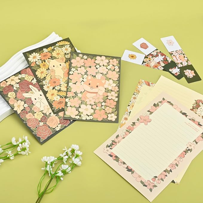 BAYTORY 36Pcs Stationery Paper and Envelopes Set, Cute Animal Patterns Envelope, Love Letter Papers Letter Writing Kit, 18 Paper Sheets + 9 Envelopes (Dog, Rabbit, Cat)