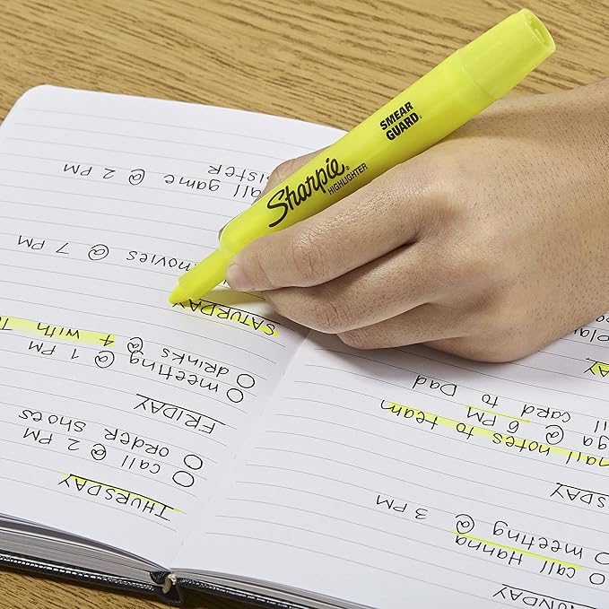 SHARPIE Tank Highlighters Chisel Tip Yellow | Fluorescent | Smear Resistant | For Writing | 12 Count, Pack of 12