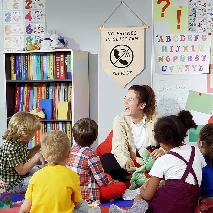 No Phones in Class Funny Classroom Rules Banner-Teacher Gift-Slang-Middle High School Classroom Wall Decor-Canvas Hanging Pennant Flag Banner Wall Sign Decor
